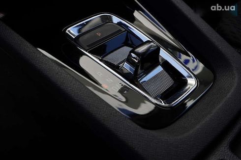 Skoda Octavia 2020 - фото 23