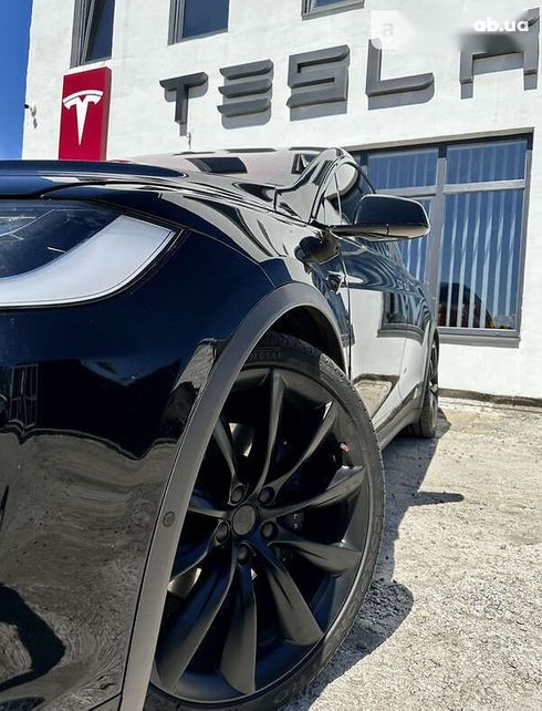 Tesla Model X 2019 - фото 16