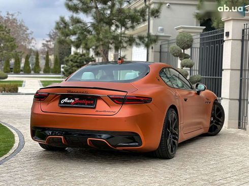 Maserati GranTurismo 2024 - фото 17