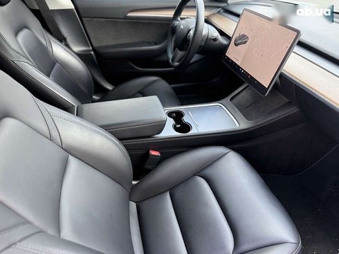 Tesla Model 3 2022 - фото 8