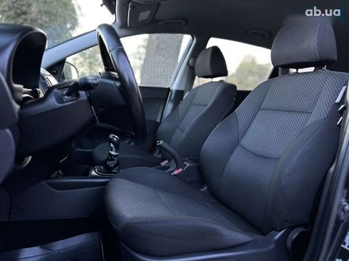 Hyundai i30 2010 - фото 25
