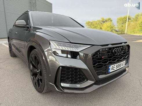 Audi RS Q8 2021 - фото 24
