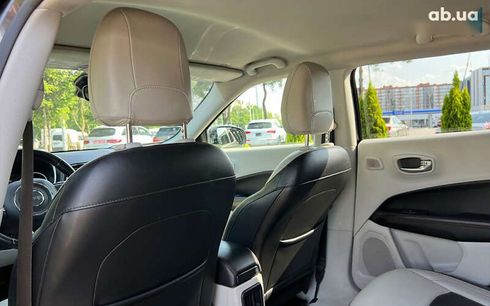Jeep Compass 2017 - фото 13