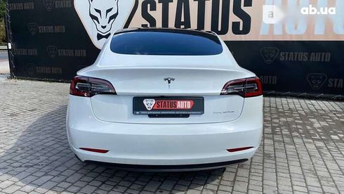 Tesla Model 3 2022 - фото 7