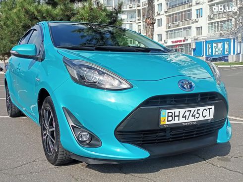 Toyota Prius 2019 голубой - фото 10