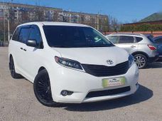 Продаж вживаних Toyota Sienna в Кіровоградській області - купити на Автобазарі
