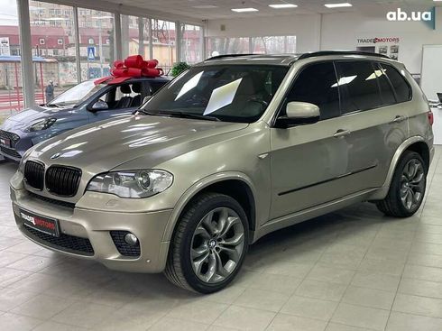 BMW X5 2012 - фото 6