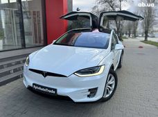 Продаж вживаних Tesla 2017 року - купити на Автобазарі