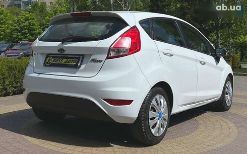 Ford Fiesta 2016 - фото 7