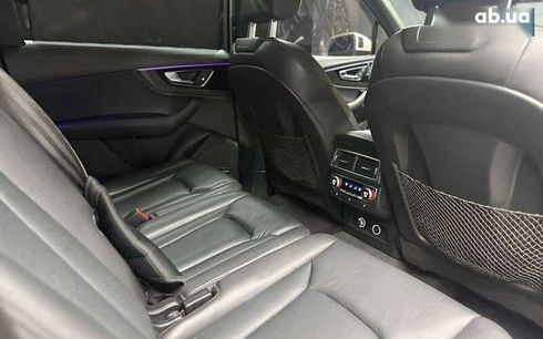Audi Q7 2018 - фото 30