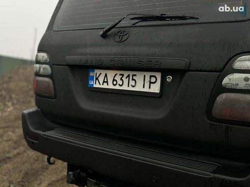 Toyota Land Cruiser 2004 - фото 26