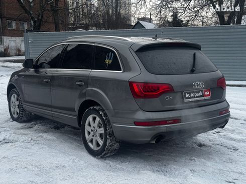 Audi Q7 2009 серый - фото 4