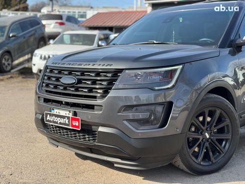 Ford Explorer 2016 серый - фото 2