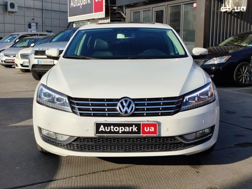 Volkswagen Passat 2015 белый - фото 3