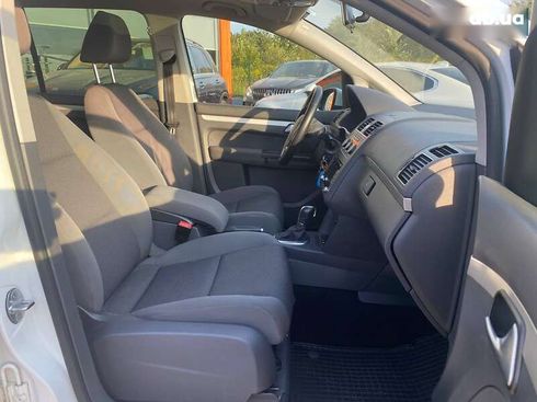 Volkswagen Touran 2015 - фото 23