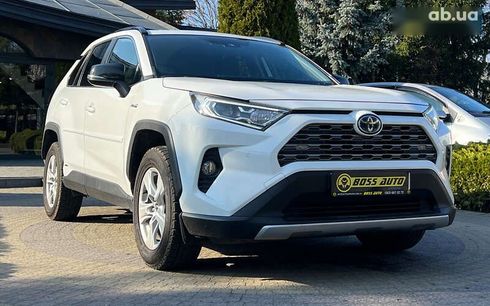 Toyota RAV4 2020 - фото 9