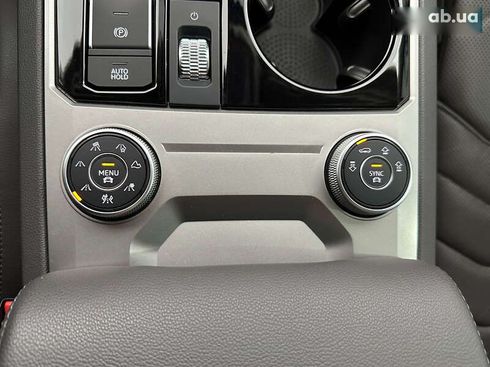 Volkswagen Touareg 2019 - фото 26