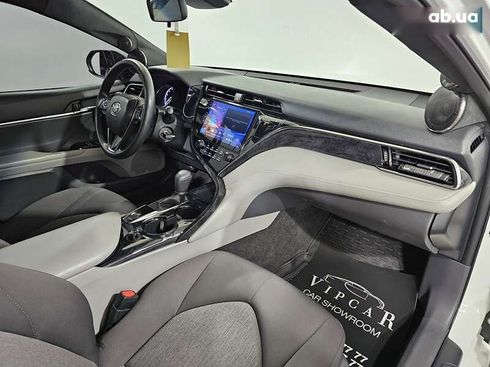Toyota Camry 2017 - фото 20