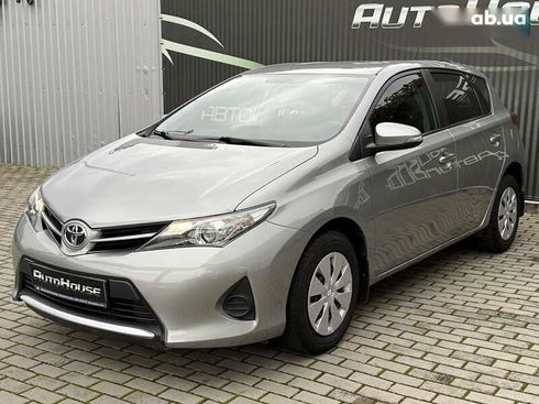 Toyota Auris 2014 - фото 2