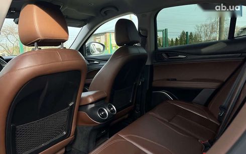Alfa Romeo Stelvio 2017 - фото 23