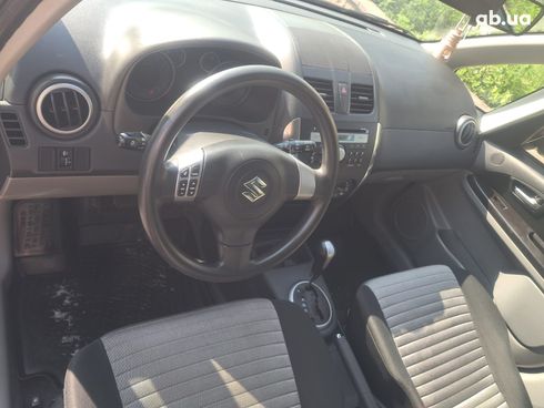 Suzuki SX4 2010 - фото 7