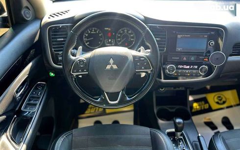 Mitsubishi Outlander 2015 - фото 16