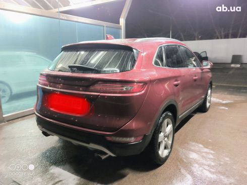 Lincoln MKC 2015 красный - фото 13