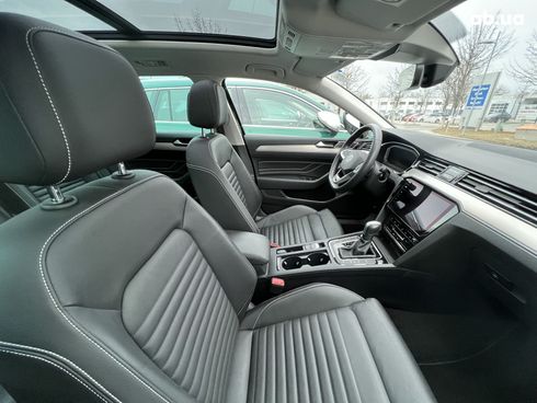 Volkswagen Passat 2023 - фото 36