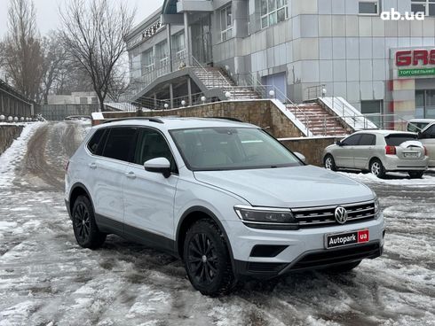 Volkswagen Tiguan 2018 белый - фото 3