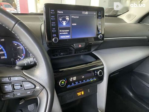 Toyota Yaris Cross 2021 - фото 25