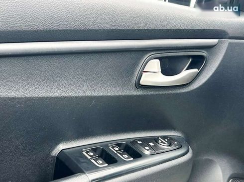 Kia Rio X-Line 2018 - фото 24