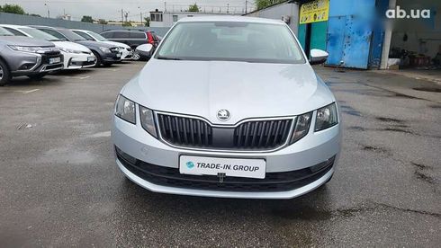 Skoda Octavia 2019 - фото 12