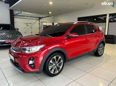 Продажа б/у Kia Stonic 2017 года - купить на Автобазаре