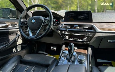 BMW 5 серия 2018 - фото 13