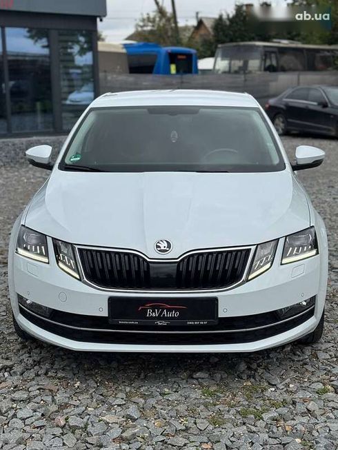 Skoda Octavia 2017 - фото 2