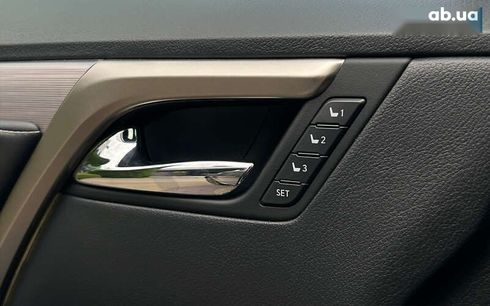 Lexus RX 2018 - фото 26
