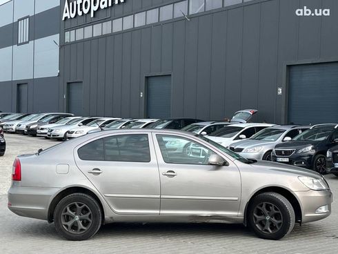 Skoda octavia a5 2010 бежевый - фото 5