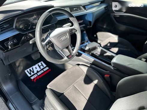 Audi E-Tron 2021 - фото 11