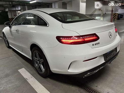 Mercedes-Benz E-Класс 2019 - фото 7
