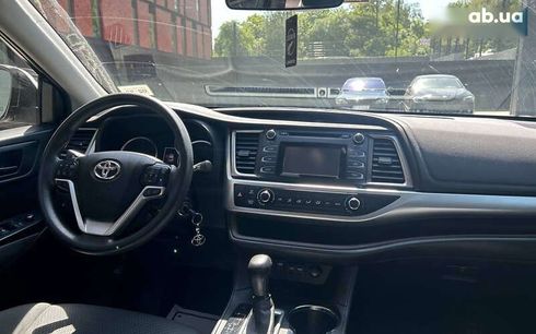 Toyota Highlander 2018 - фото 10