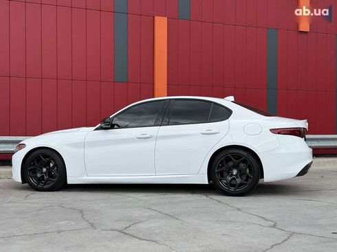 Alfa Romeo Giulia 2021 - фото 19