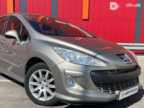 Peugeot 308 2011 - фото 2