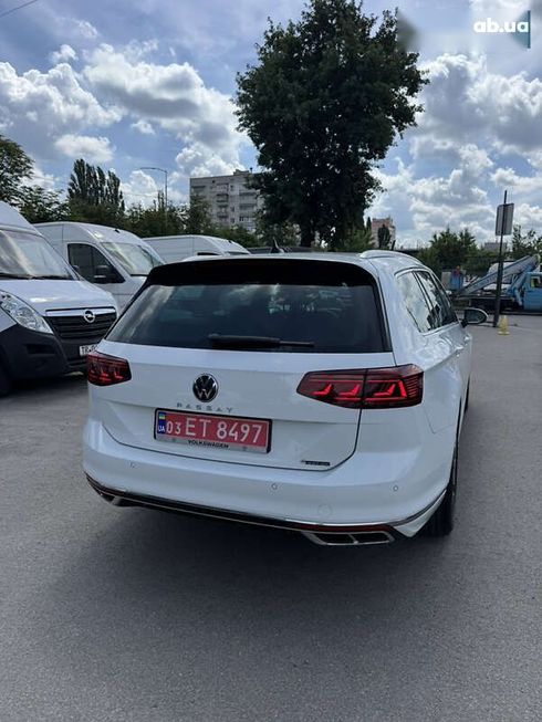 Volkswagen Passat 2021 - фото 9