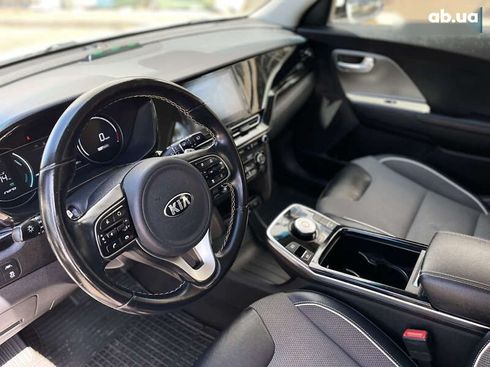 Kia Niro 2020 - фото 12