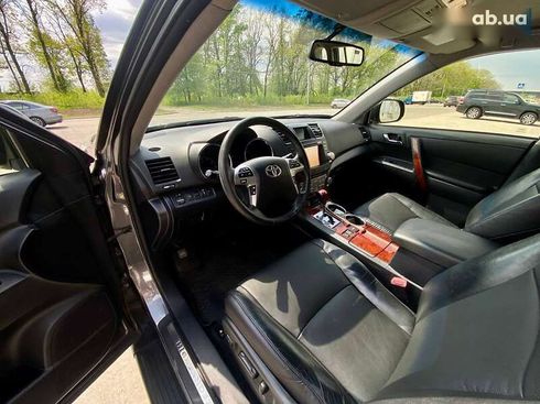 Toyota Highlander 2012 - фото 25