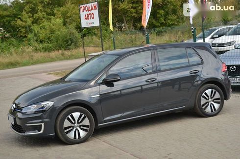 Volkswagen e-Golf 2020 - фото 10