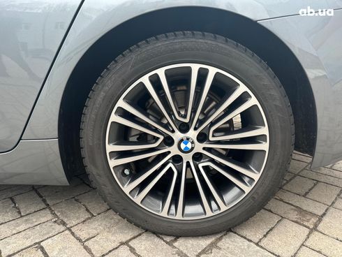 BMW 5 серия 2017 серый - фото 13