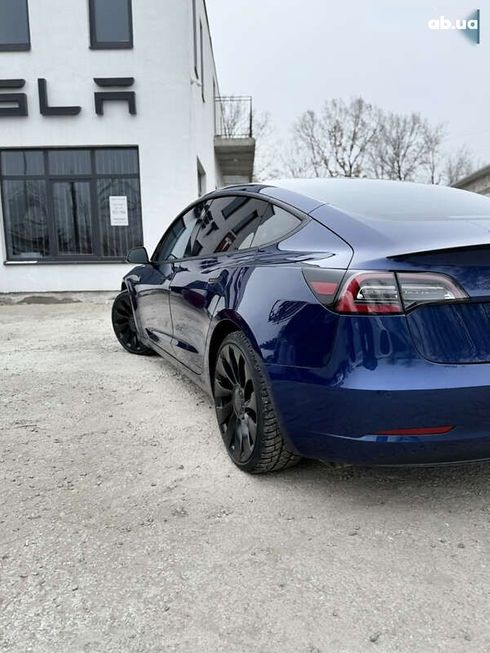 Tesla Model 3 2021 - фото 13