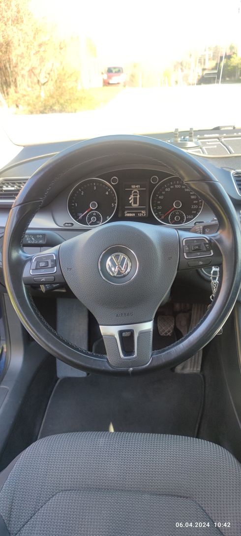 Volkswagen Passat 2014 синий - фото 11