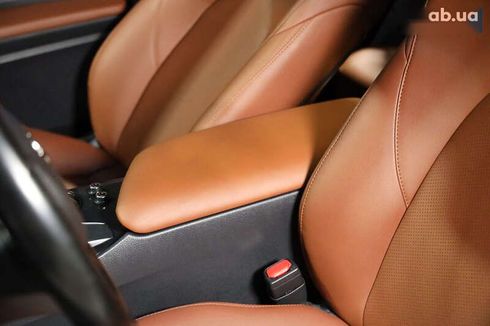 Toyota Camry 2017 - фото 19